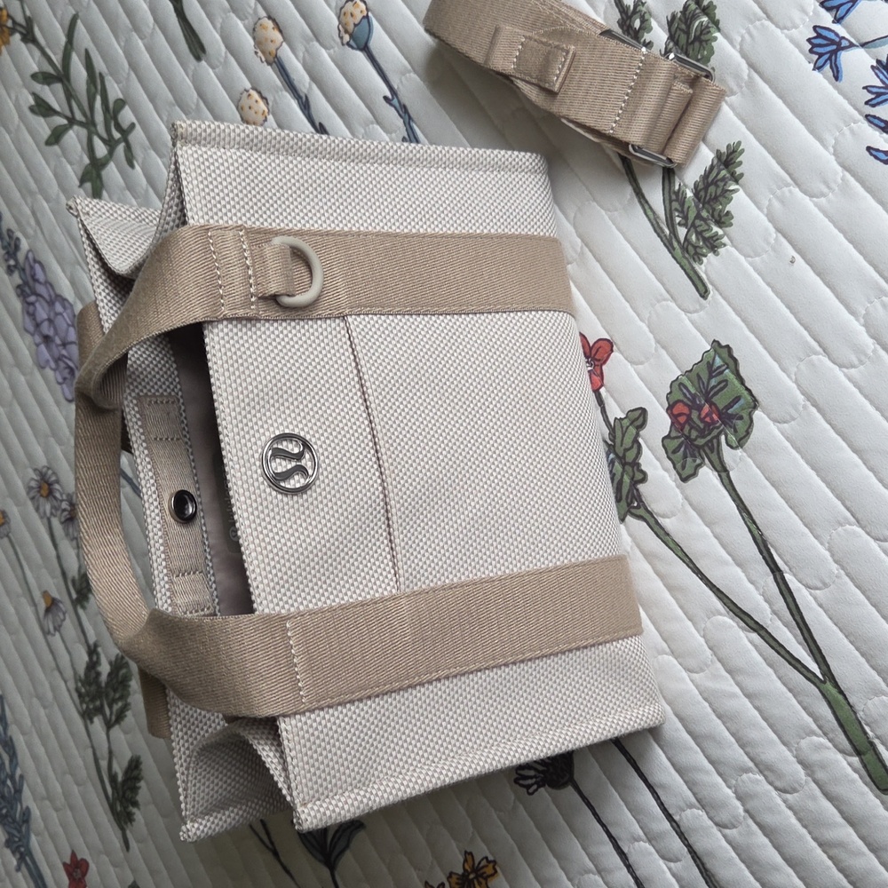 Lululemon Two-Tone Canvas Mini Tote Bag 4.5L